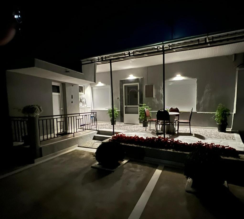 Kariofilli's House * Ágios Athanásios
