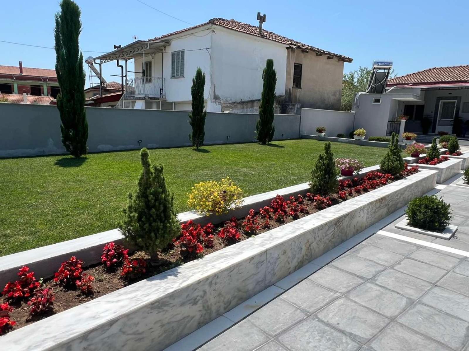 Kariofilli's House *